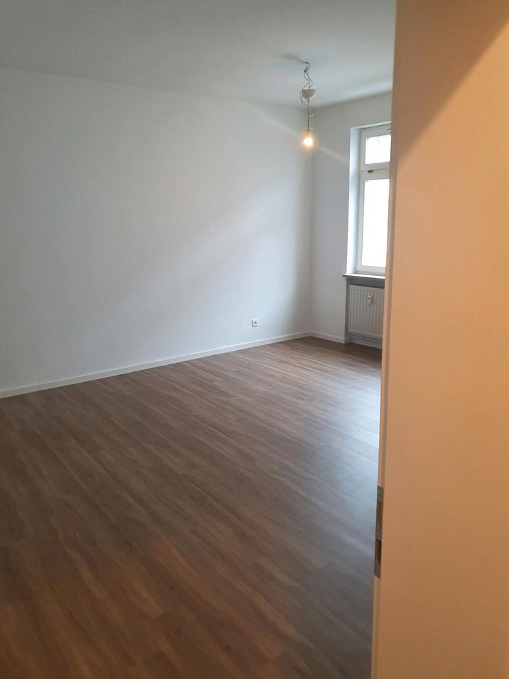 1 Zimmer Wohnung mit Küche und Bad in zentraler Lage in Erlangen