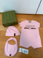 Gucci baby set 50 56 rosa Lätzchen Mütze Einteiler Schlafanzug München - Thalk.Obersendl.-Forsten-Fürstenr.-Solln Vorschau