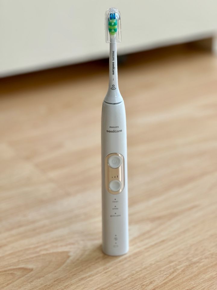 Sonicare elektrische Zahnbürste in Köln