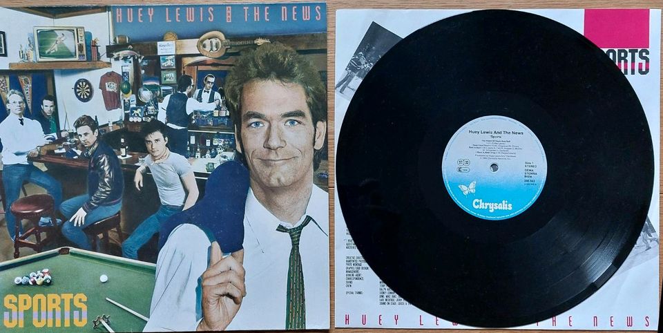 Huey Lewis an the News "Sports" vinyl in Freiburg im Breisgau