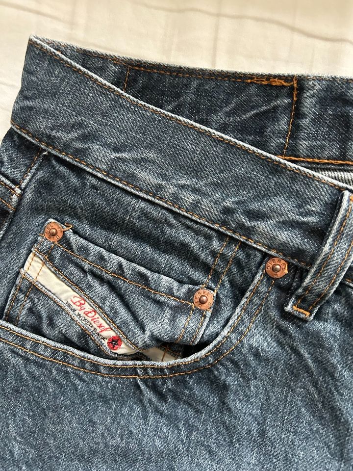 Hose, Diesel Jeans, Chino Gr 33/34 in Weinheim