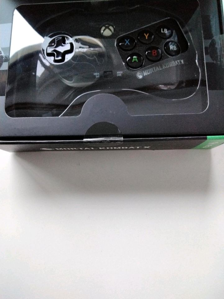 Controller / Fightpad, MKX-Design, Xbox 360, One, Series X in Berlin