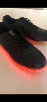 Schuhe mit leuchtender Sohle Nordrhein-Westfalen - Ratingen Vorschau