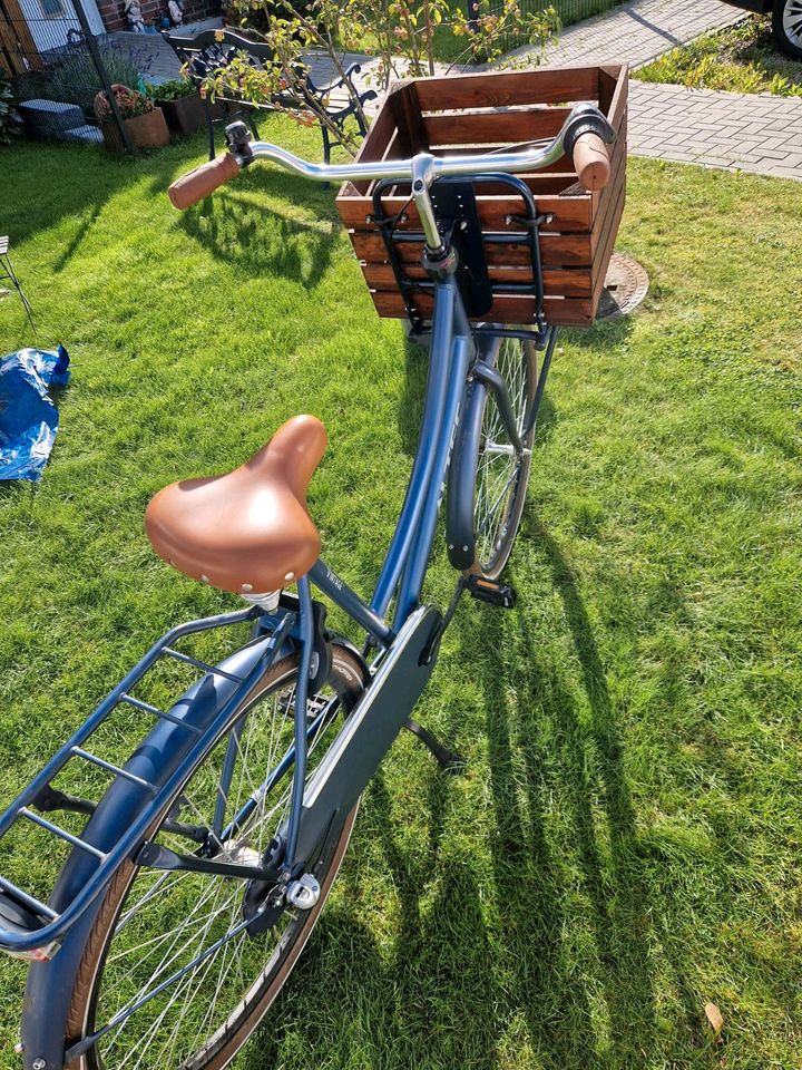 Tollen hohes Fahrrad in blau 28 Zoll/ Hollandrad in Reinfeld