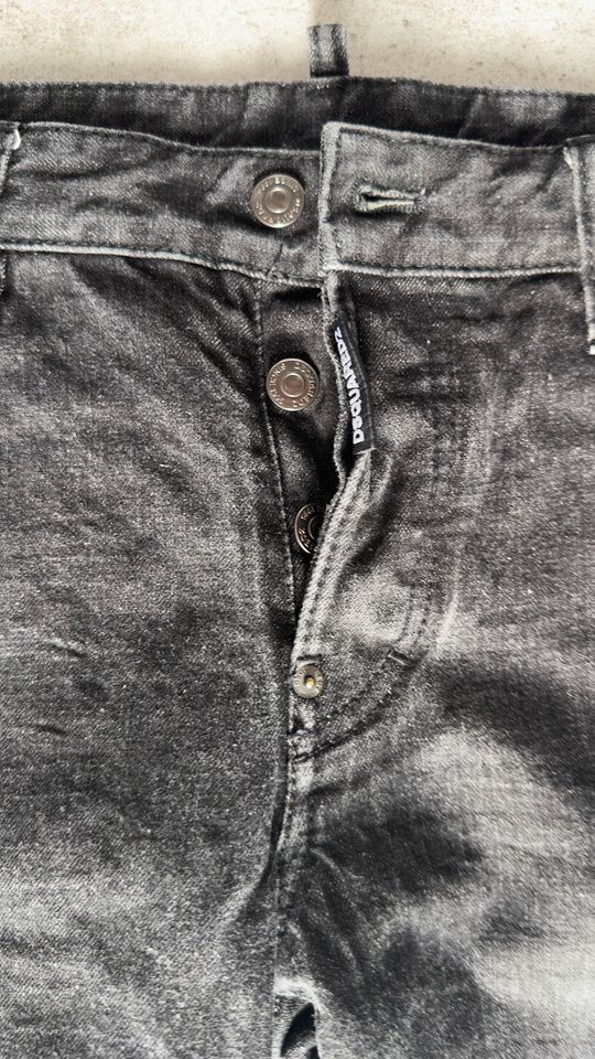 Dsquared2 Sexy Twist Gr. 48 (schwarz/ grau) Jeans Hose NP:520€ in Dresden