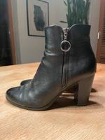 Tolle Stiefeletten ca 9cm Absatz Boots Kunstleder Stiefel Sommer Bayern - Dorfen Vorschau