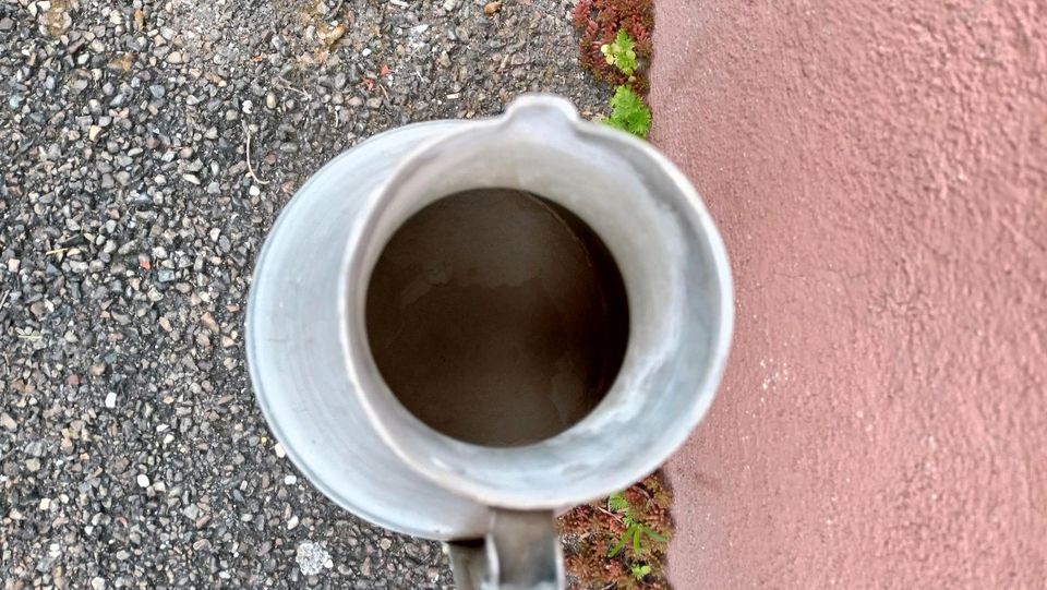 Große Aluminium Wasserkanne alt in Heidenheim an der Brenz