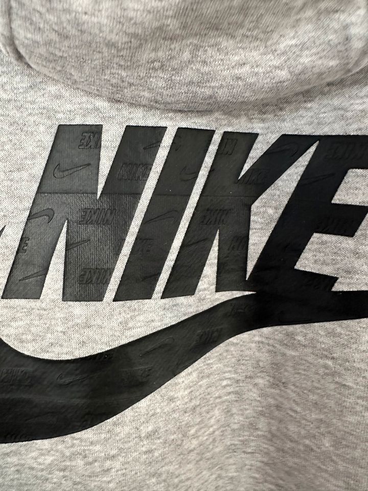 Nike Sweatshirt Jacke Hoodie Gr. XS in Neuss