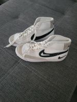 Nike Schuhe  gr.36,5 Baden-Württemberg - Göppingen Vorschau