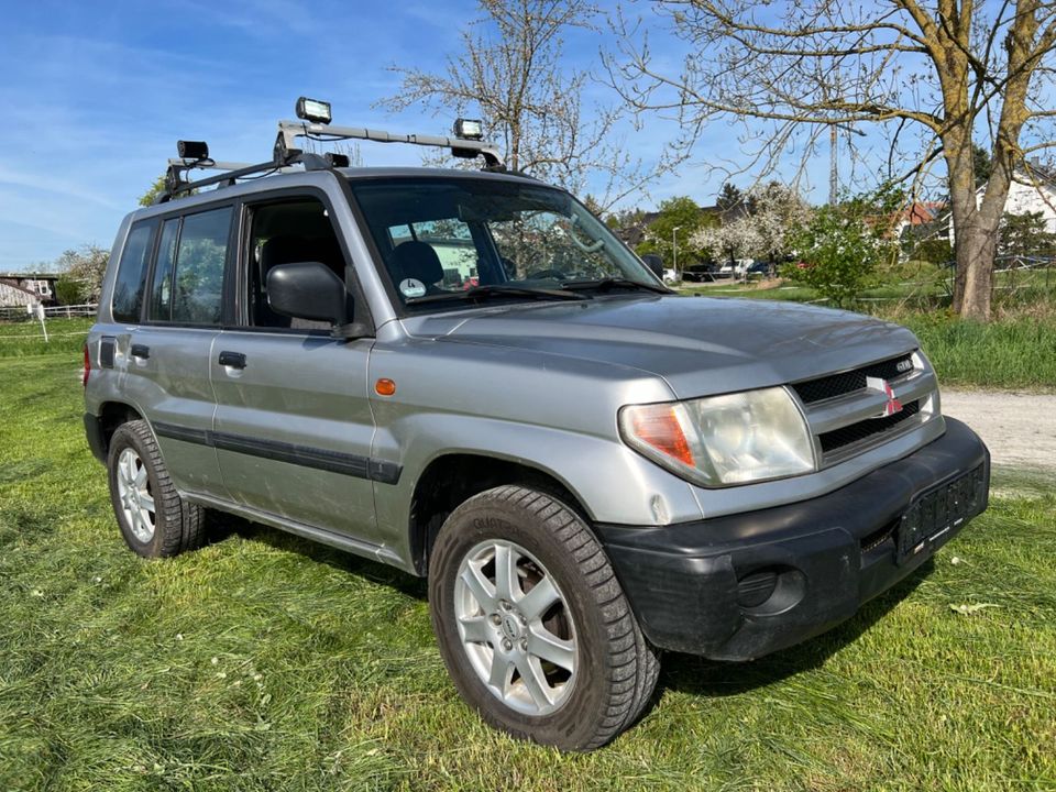 Mitsubishi Pajero Pinin 2.0 Allrad 4x4 AHK in Langenbrettach