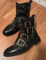 Schwarze Stiefeletten Mit Nieten in Gold Kreis Ostholstein - Ratekau Vorschau