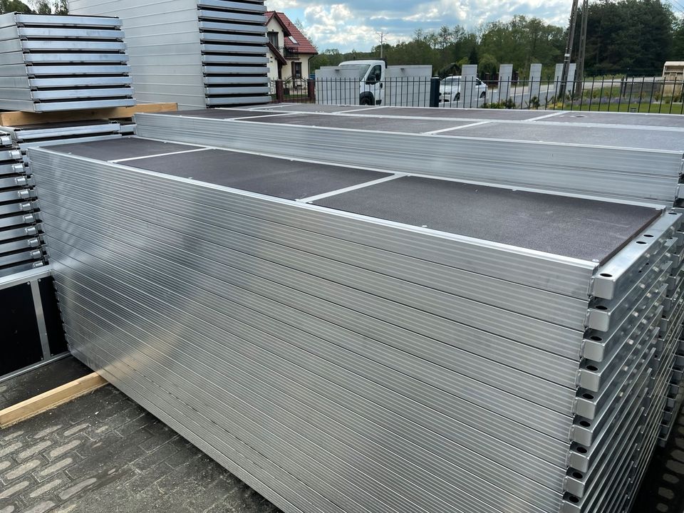 Neu 195qm Aluminium Gerüst Feld 2.5m Plettac in Leverkusen