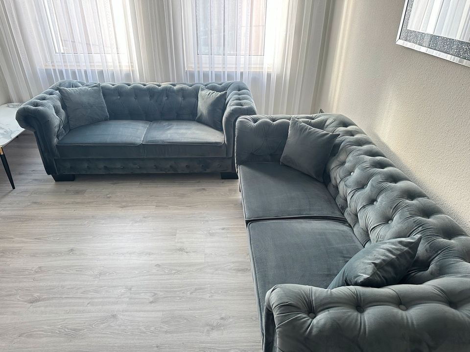 2 Sofa samt Wohnzimmer. in Troisdorf