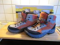 Original LOWA Wanderschuhe Trekkingschuhe Schuhe 38 NEU Hessen - Offenbach Vorschau