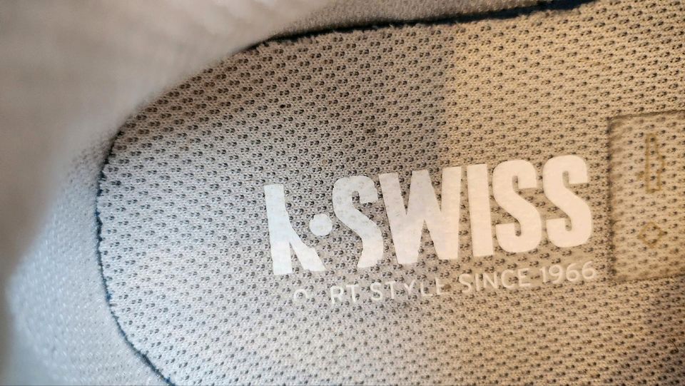 K-Swiss Sneaker, Gr. 41 in Bad Bramstedt