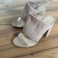 Zara Sandalen Nude Gr. 36 hohe absatz Lübeck - Kücknitz Vorschau