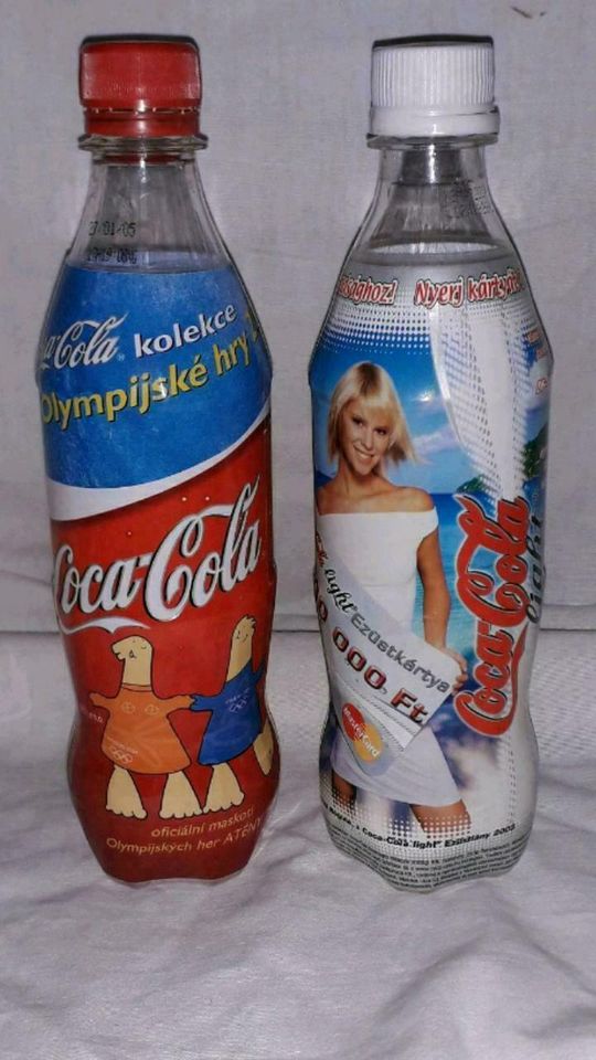 Verschiedene Coca-Cola-Flaschen in Beelitz