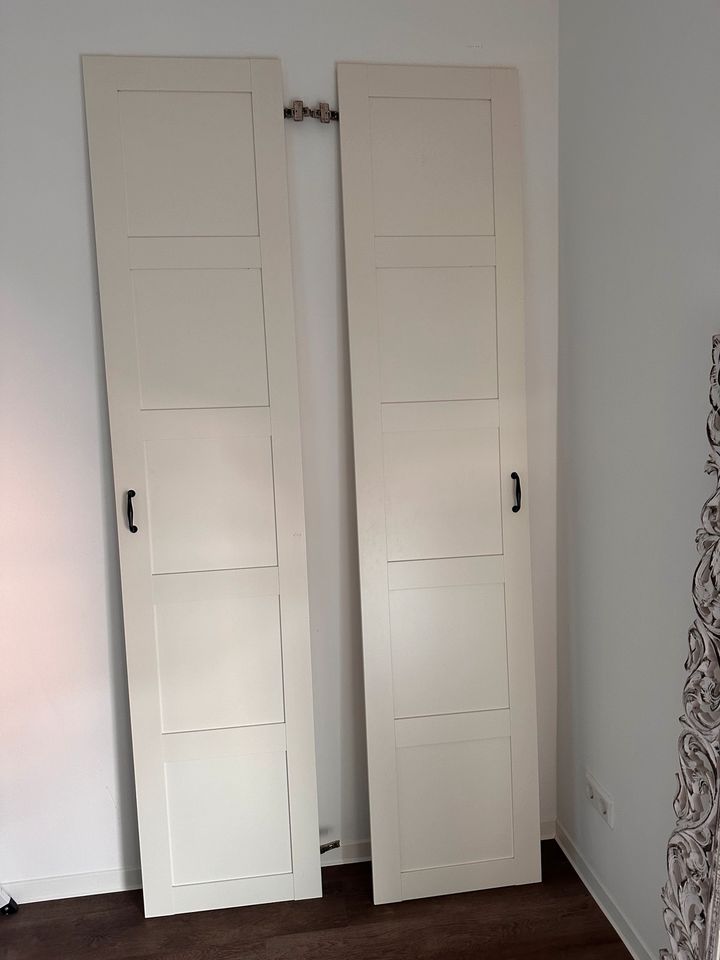 2 Ikea PAX Türen mit Griffe in Wiesbaden