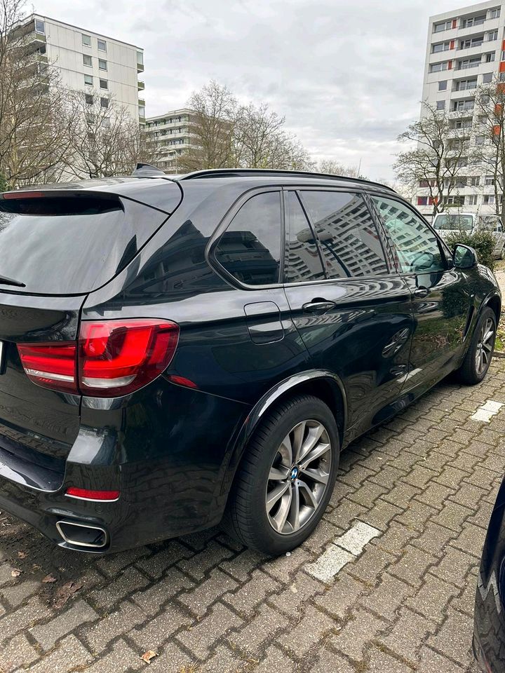 Bmw x5  xdrive 30 m paket in Ratingen