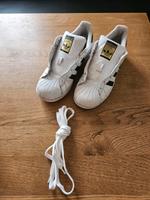 ADIDAS Superstars Sneaker weiß Gr. 36 Bayern - Hohenpeißenberg Vorschau