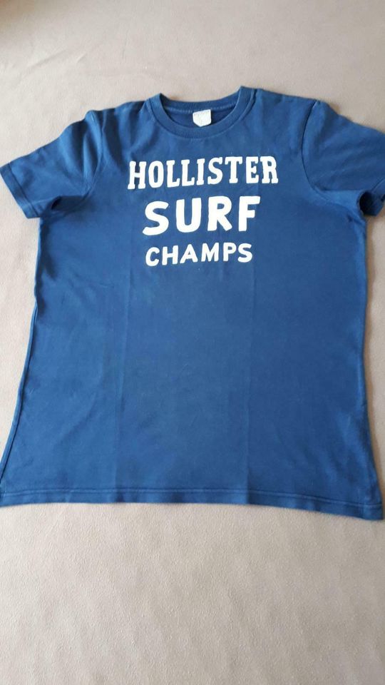 Schönes T-Shirt von HOLLISTER in Leverkusen