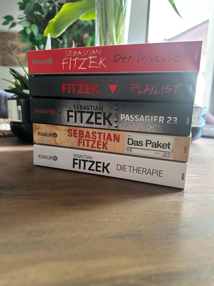 Verschiede Fitzek Bücher in Oberhausen