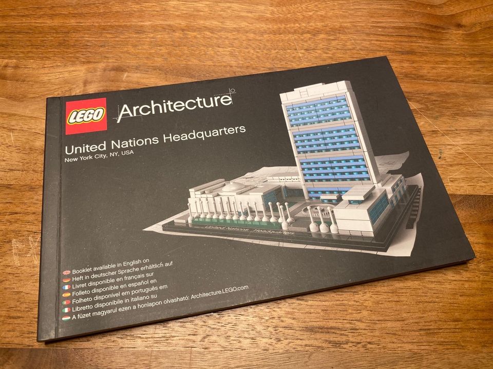 Lego Architecture United Nations Headquarters in Hamburg