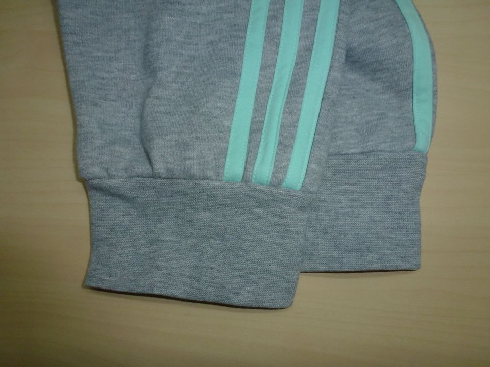 Jogginghose von Adidas in Erlangen