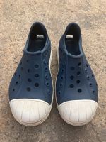 Crocs Bump it Shoe dunkelblau&weiß C11 (28-29) Hessen - Gelnhausen Vorschau