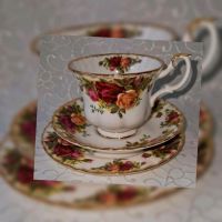 Royal Albert Bone China Old Country Roses Porzellan-Trio-Set Nordrhein-Westfalen - Paderborn Vorschau