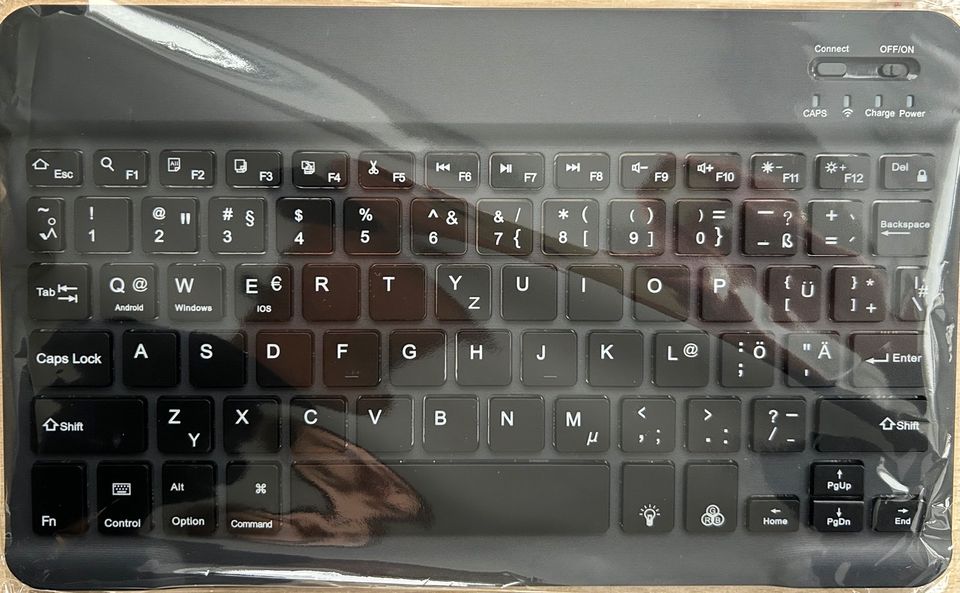 Bluetooth-Tastatur beleuchtet in Blaubeuren