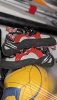 Kletterschuhe Lowa Boulderschuhe Herren rot grau Größe 40 Bayern - Kempten Vorschau