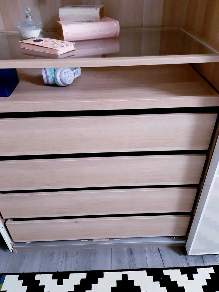 Ikea pax kleiderschrank Schiebetüren Braun / Holz komplement Zube in Frankfurt am Main