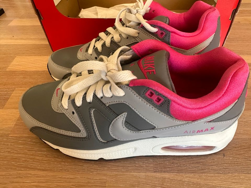 Sneaker Nike Air Max in grau/pink, Größe 38,5 in Jesteburg