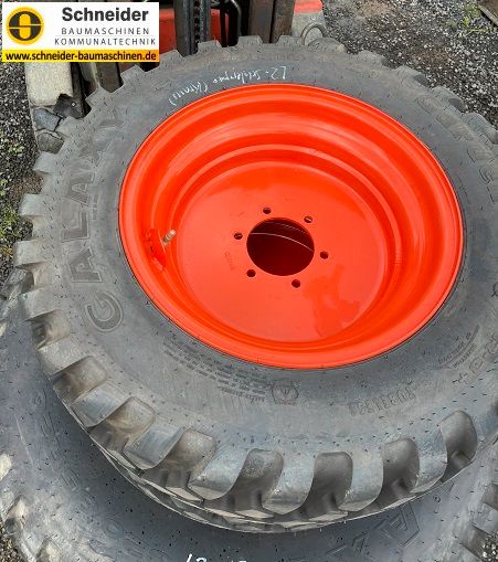 Satz Kommunalreifen 260/70R18 ; 320/85R28 Reifen Kubota L2-Serie in Bad Breisig 