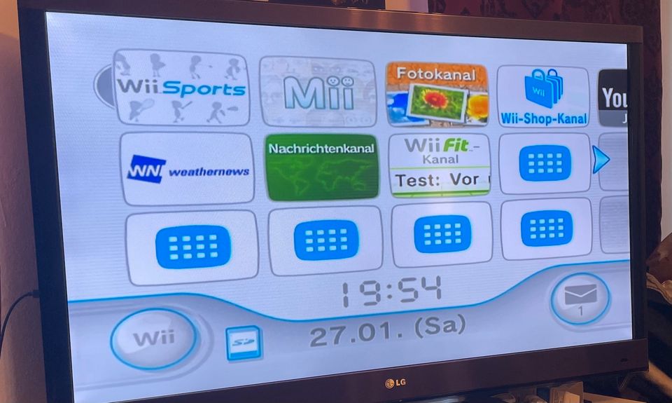 Wii in Gutem Zustand + Zubehör in Osnabrück