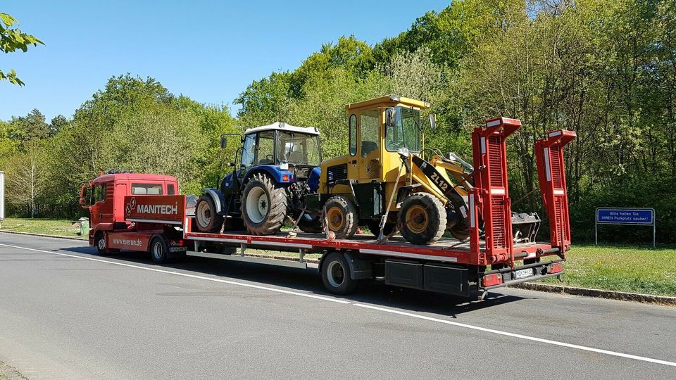 Traktorentransporte Fahrzeugtransporte Baumaschinentransporte in Meiningen