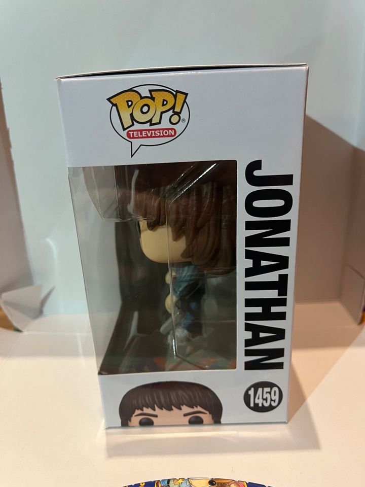 Funko Pop Jonathan Stranger Things 1459 in Schwindegg