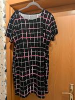 Kurzes Kleid select fashion Gr. UK 18 (44/46) schwarz-weiß-pink Niedersachsen - Uslar Vorschau