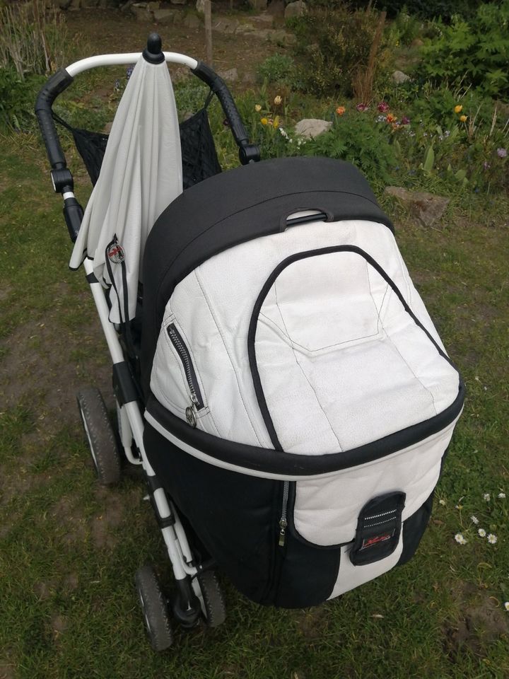 Multifunktionaler Kinderwagen, Hartan Racer in Leipzig