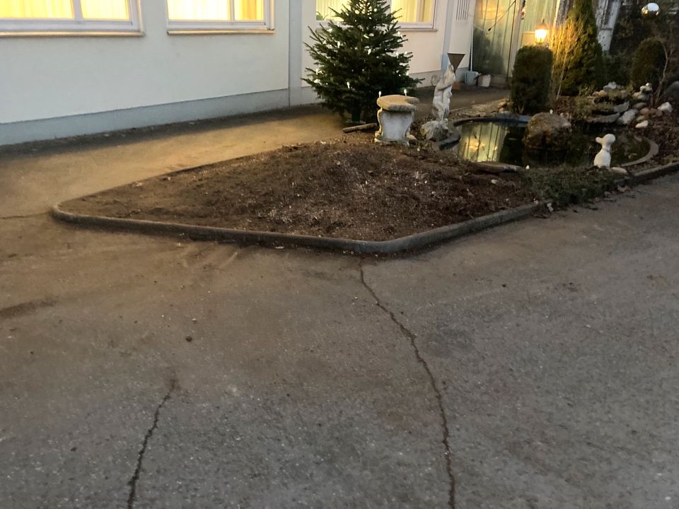 Baumstumpffräsen Stubbenfräsen Wurzelfräsen Hecke entfernen fräse in Wertingen