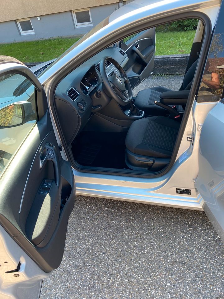 VW Polo 1.4 TDI BlueMotion leichter Unfall in Marbach am Neckar
