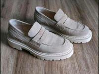 Schuhe/ Loafer/ Slipper Hessen - Büdingen Vorschau