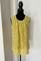 Hallhuber Seidentop Top aus Seide geblümt floral L 40 Neu Hessen - Bad Vilbel Vorschau