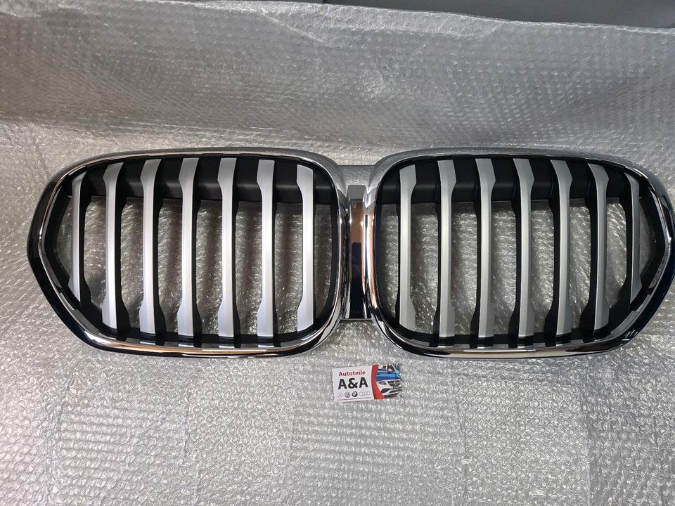 ORIGINAL BMW X1 F48 F49 LCI Ziergitter Frontgrill Nieren Kidney 8 in Essen