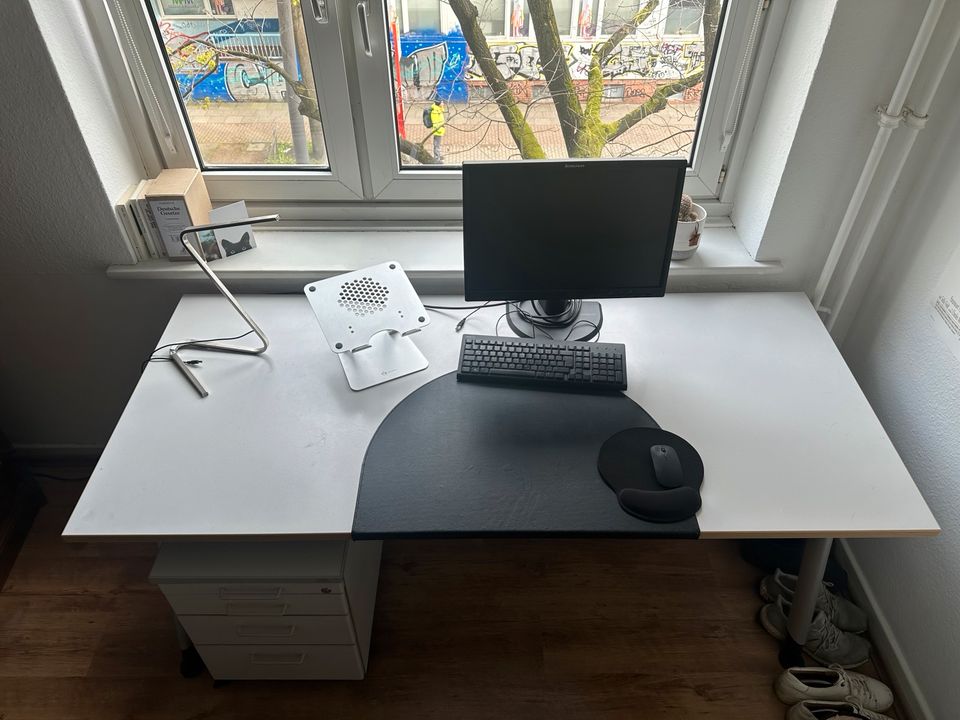 Schreibtisch in Hamburg