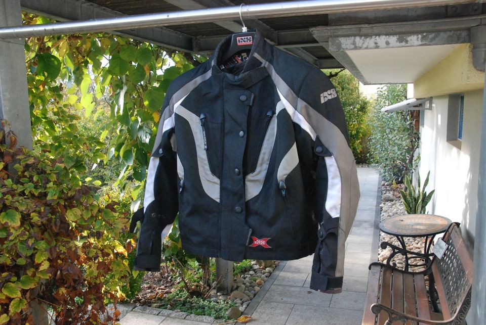 Damen Motorrad-Anzug der Marke ixs Gr. 40/42 in Emmendingen