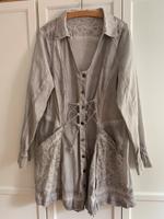 Tredy Bluse/Jacke Gr.4, neu Nordrhein-Westfalen - Nümbrecht Vorschau