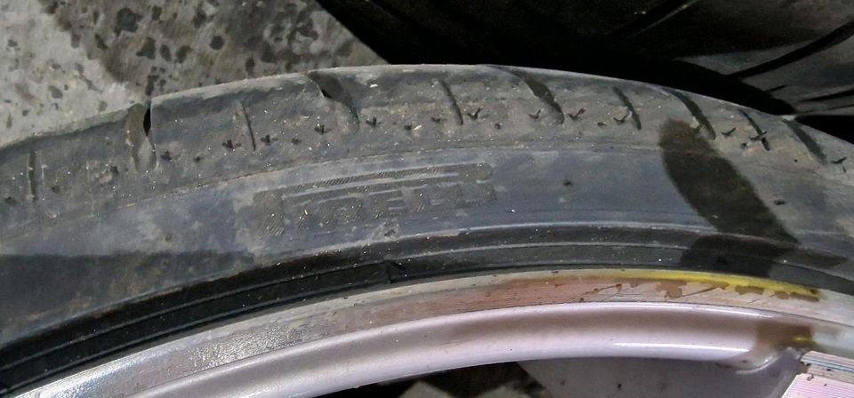 Alufelgen 22 Zoll 5x112 ET42 Aversus Cleopatra Pirelli 285/25ZR22 in Burgbernheim