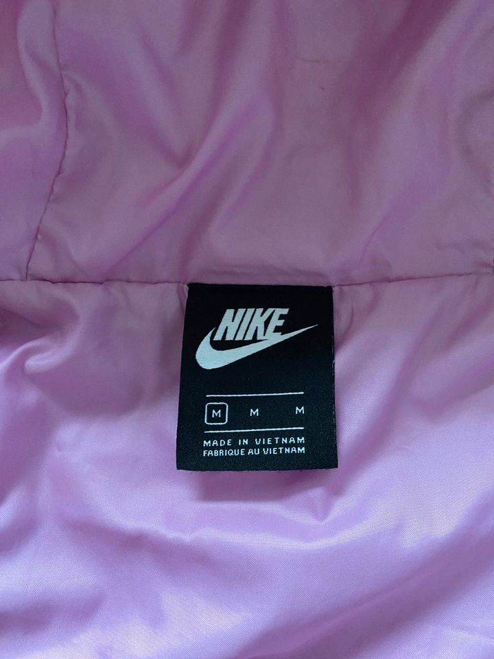 Jacke Damen M Pink Rosa Nike in Düsseldorf